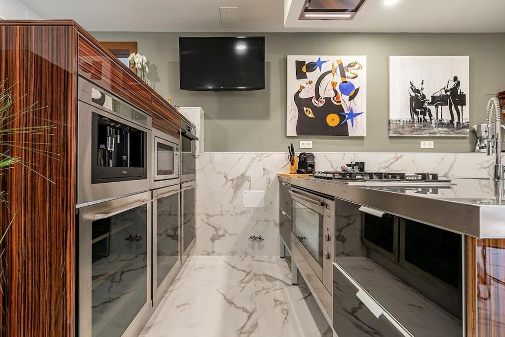 Luxury Casa Con Piscina, Wifi, 150M Dal Mare Apartment Miami Playa Exterior photo